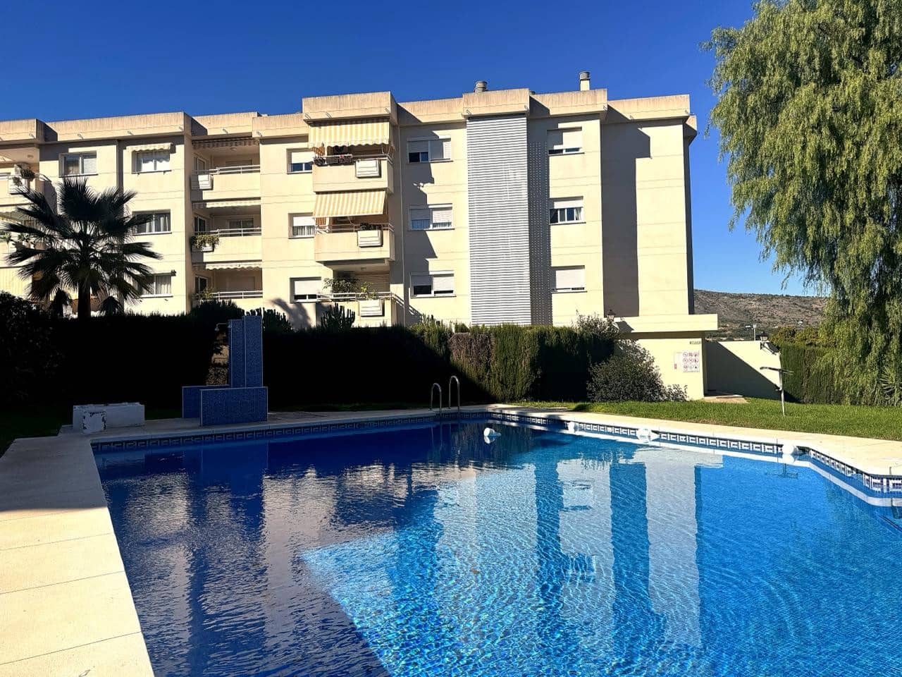 3 makuuhuone Huoneisto myytävänä paikassa Torremolinos mukana uima-altaan 
autotalli - 330 000 € (Ref: 9433309)