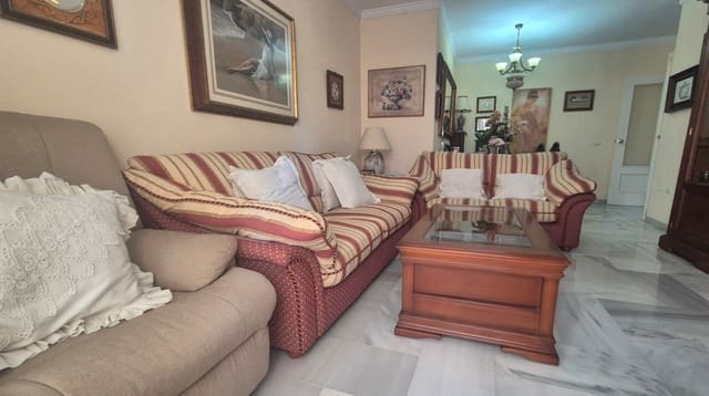 3 makuuhuone Huoneisto myytävänä paikassa Torremolinos mukana uima-altaan 
autotalli - 330 000 € (Ref: 9433309)