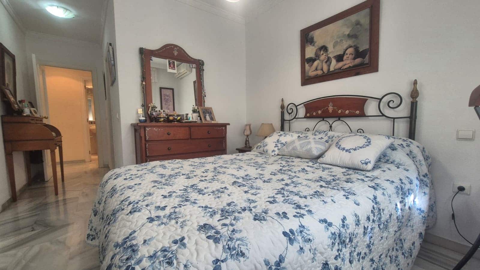 3 makuuhuone Huoneisto myytävänä paikassa Torremolinos mukana uima-altaan 
autotalli - 330 000 € (Ref: 9433309)