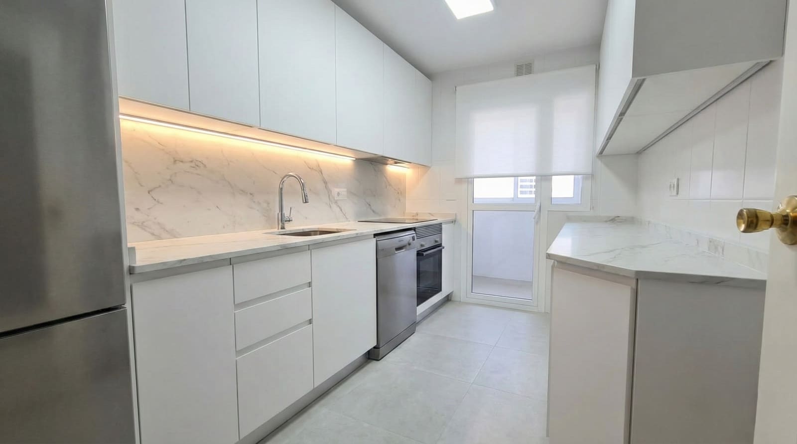 3 makuuhuone Huoneisto myytävänä paikassa Torremolinos mukana uima-altaan 
autotalli - 330 000 € (Ref: 9433309)