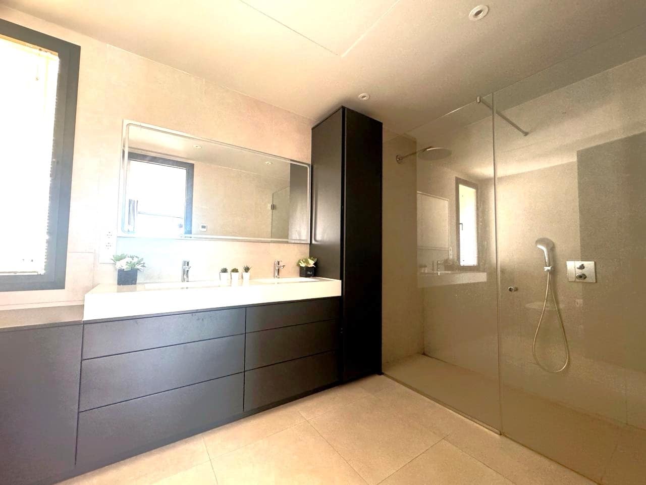 4 soveværelse Villa til salg i Mijas Costa med swimmingpool garage - € 1.950.000 (Ref: 9433310)