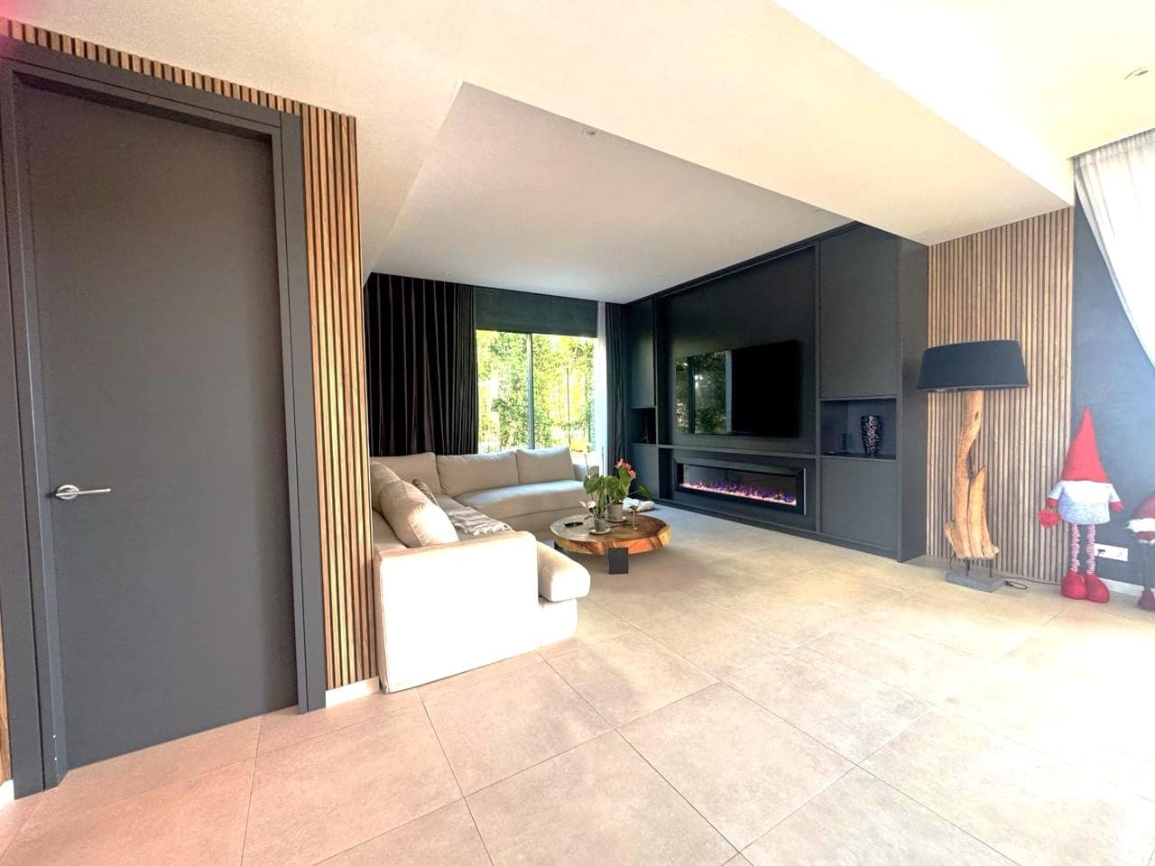 4 soveværelse Villa til salg i Mijas Costa med swimmingpool garage - € 1.950.000 (Ref: 9433310)