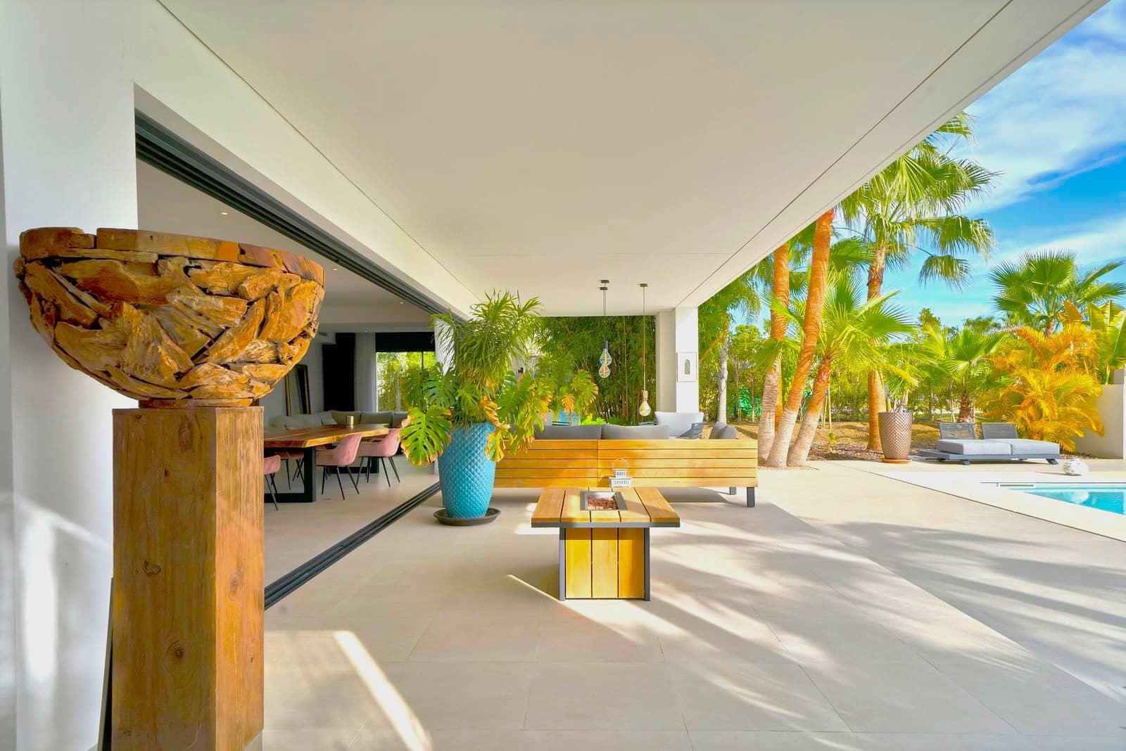 4 soveværelse Villa til salg i Mijas Costa med swimmingpool garage - € 1.950.000 (Ref: 9433310)