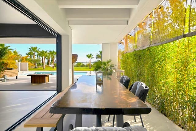 4 soveværelse Villa til salg i Mijas Costa, Mijas med swimmingpool garage - € 1.950.000 (Ref: 9433310)