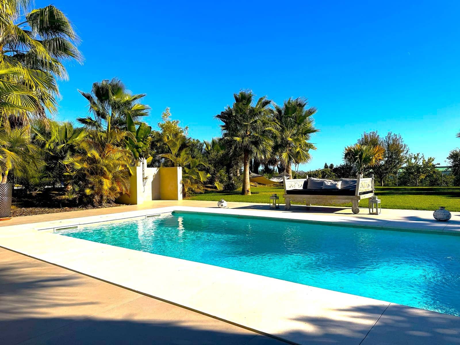 4 soveværelse Villa til salg i Mijas Costa med swimmingpool garage - € 1.950.000 (Ref: 9433310)