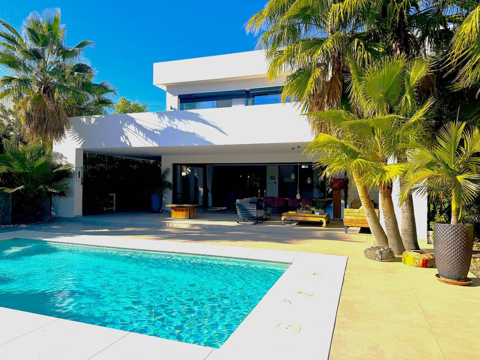 4 soveværelse Villa til salg i Mijas Costa med swimmingpool garage - € 1.950.000 (Ref: 9433310)