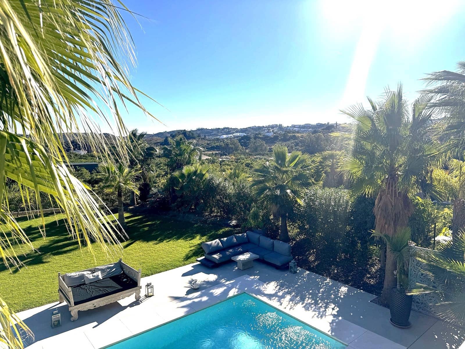 4 soveværelse Villa til salg i Mijas Costa med swimmingpool garage - € 1.950.000 (Ref: 9433310)