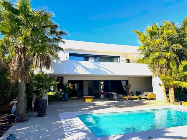 4 soveværelse Villa til salg i Mijas Costa, Mijas med swimmingpool garage - € 1.950.000 (Ref: 9433310)
