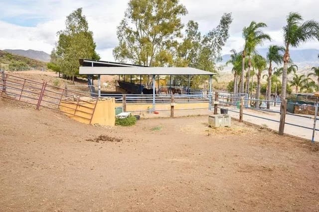 6 soveværelse Finca/Landehus til salg i Mijas Costa, Mijas med garage - € 3.150.000 (Ref: 9433311)