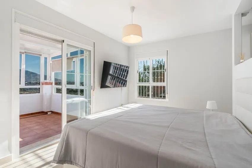 4 slaapkamer Villa te koop in Cerro del Aguila met zwembad garage - € 799.000 (Ref: 9433312)