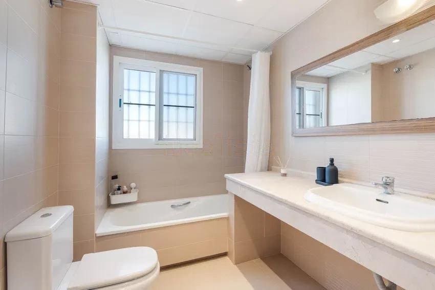 4 slaapkamer Villa te koop in Cerro del Aguila met zwembad garage - € 799.000 (Ref: 9433312)