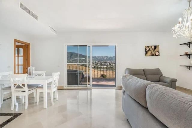 4 makuuhuone Huvila myytävänä paikassa Cerros del Águila, Mijas mukana uima-altaan 
autotalli - 799 000 € (Ref: 9433312)