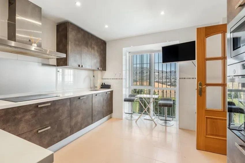 4 slaapkamer Villa te koop in Cerro del Aguila met zwembad garage - € 799.000 (Ref: 9433312)