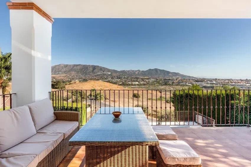 4 slaapkamer Villa te koop in Cerro del Aguila met zwembad garage - € 799.000 (Ref: 9433312)