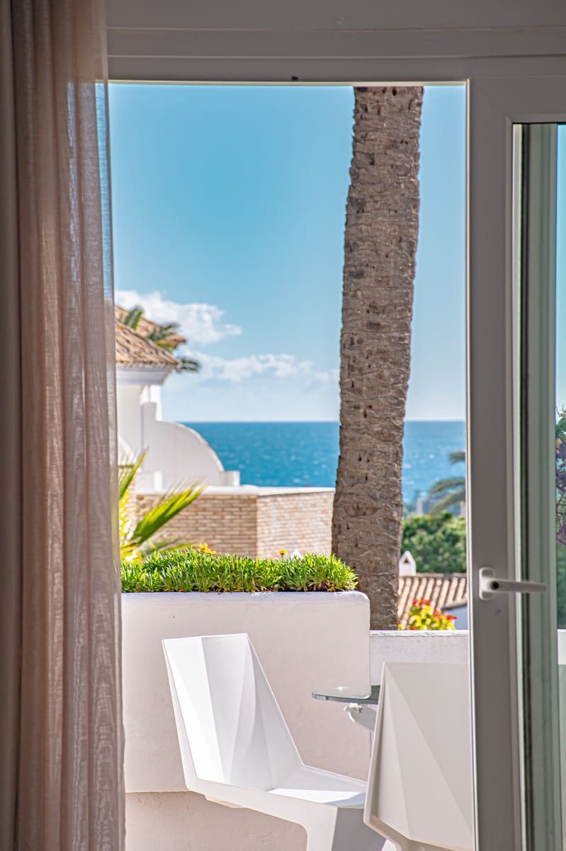 2 slaapkamer Huis te koop in New Golden Mile met zwembad garage - € 525.000 (Ref: 9446228)