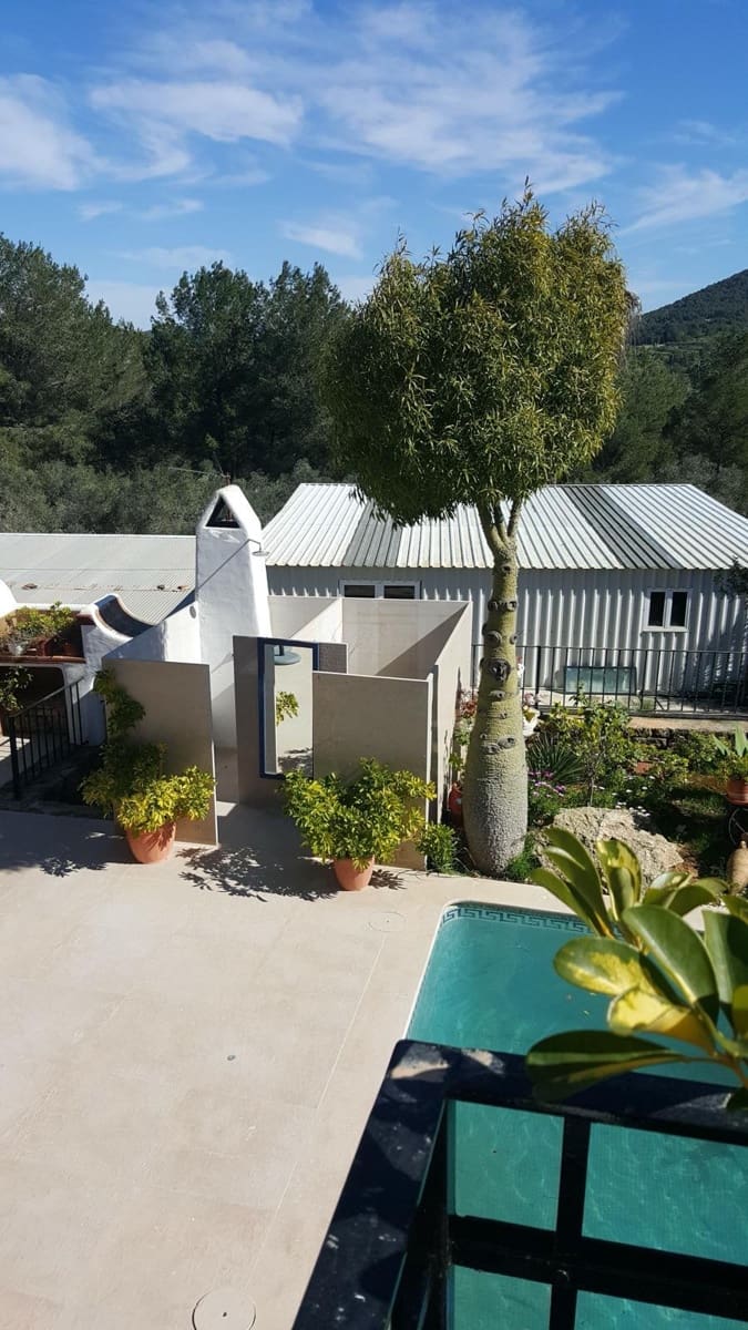 3 sovrum Finca/Hus på landet till salu i Cala Llonga med pool garage - 2 625 000 € (Ref: 9448738)