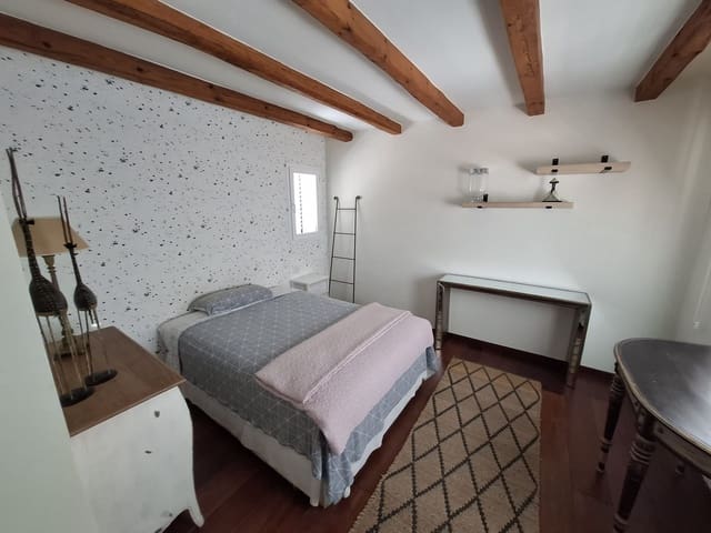 4 bedroom Villa for sale in San Jose / Sant Josep de Sa Talaia with pool garage - € 1,580,000 (Ref: 9448739)