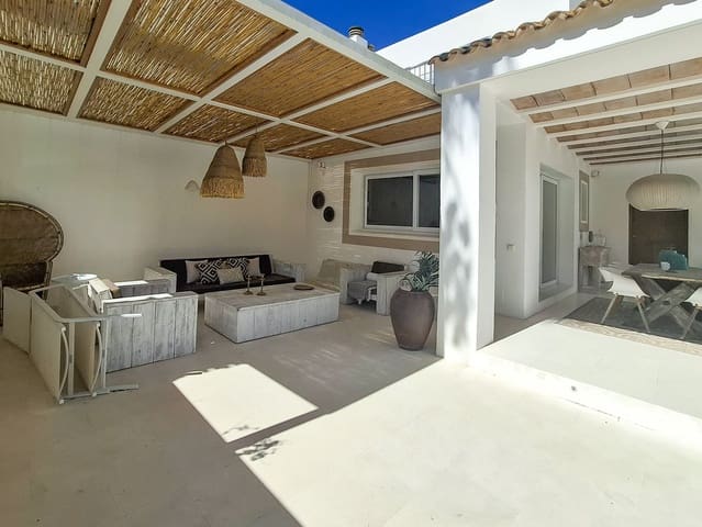 4 slaapkamer Villa te koop in San Jose / Sant Josep de Sa Talaia met zwembad garage - € 1.580.000 (Ref: 9448739)