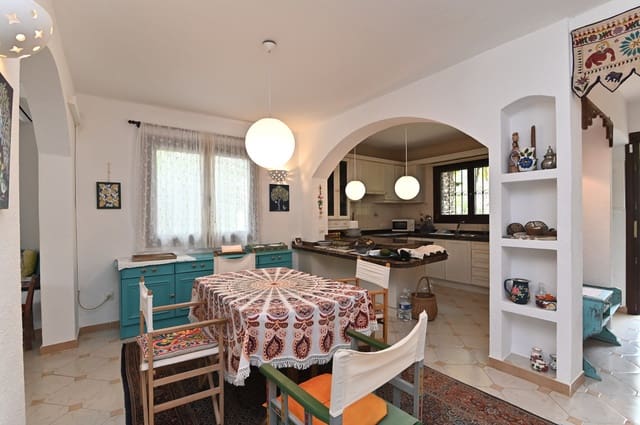 4 soveværelse Villa til salg i Santa Eulalia / Santa Eularia med garage - € 1.500.000 (Ref: 9452021)