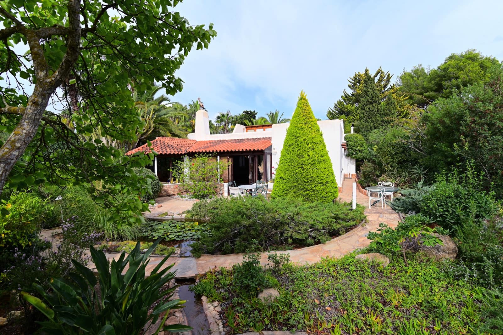 4 soveværelse Villa til salg i Santa Eulalia / Santa Eularia med garage - € 1.500.000 (Ref: 9452021)