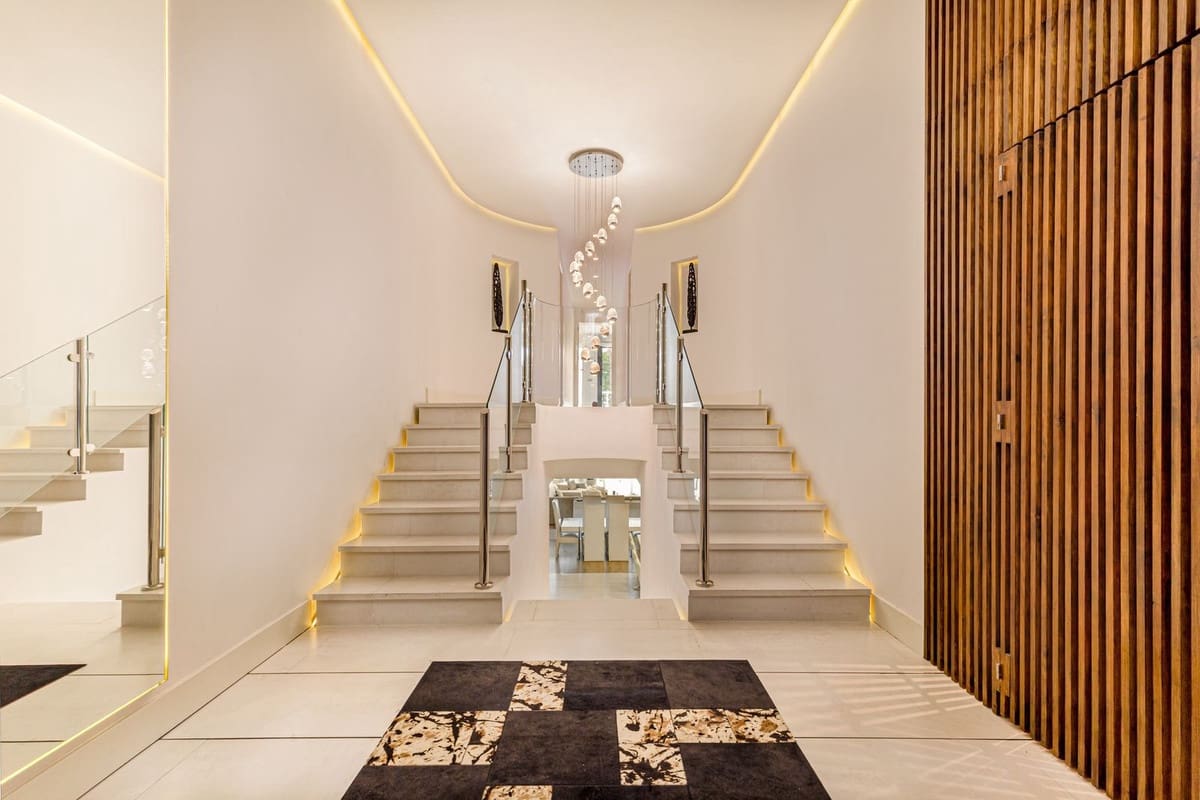 3 chambre Appartement à vendre à Puerto Banus avec piscine garage - 2 200 000 € (Ref: 9453234)