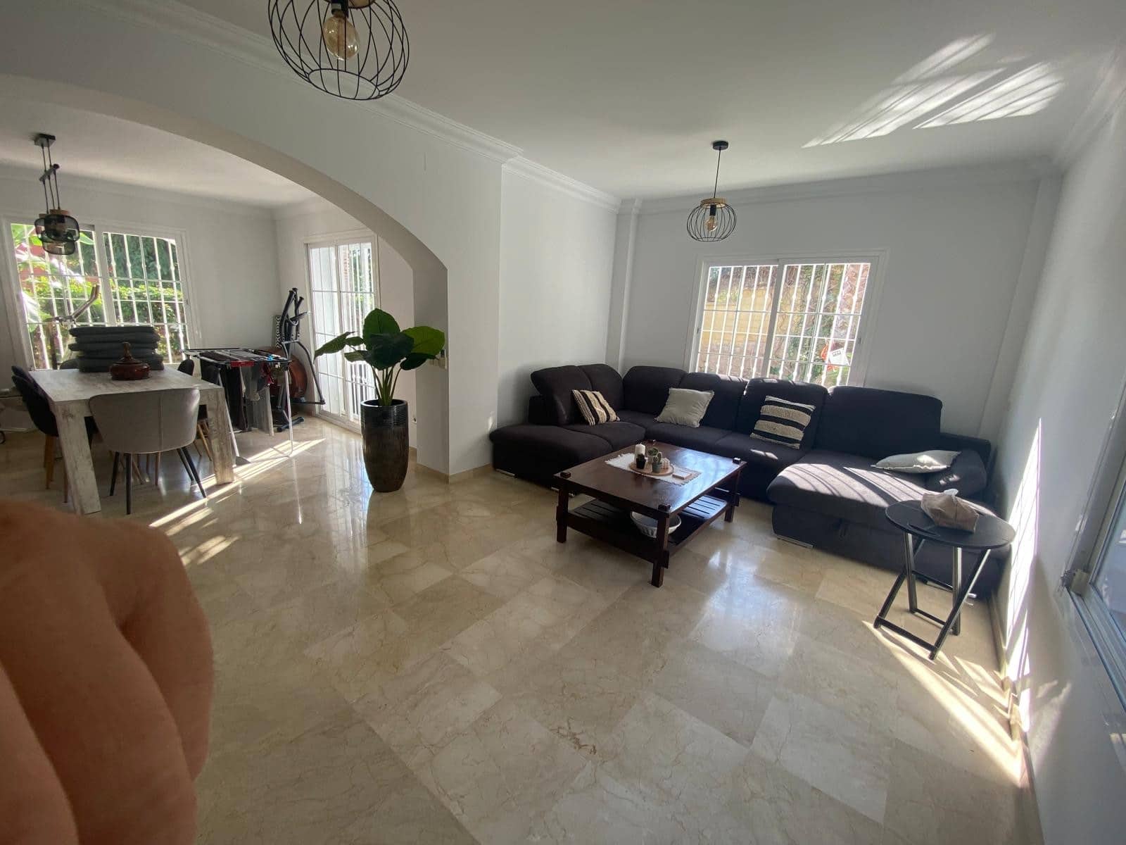 4 bedroom Villa for sale in Mijas Costa with pool - € 815,000 (Ref: 9456165)