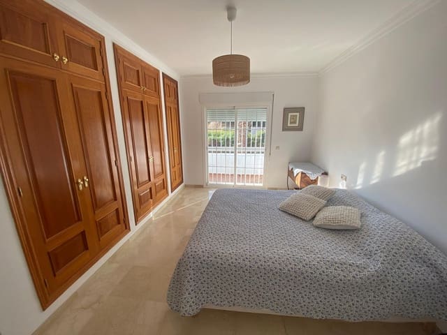 4 slaapkamer Villa te koop in Mijas Costa, Mijas met zwembad - € 815.000 (Ref: 9456165)