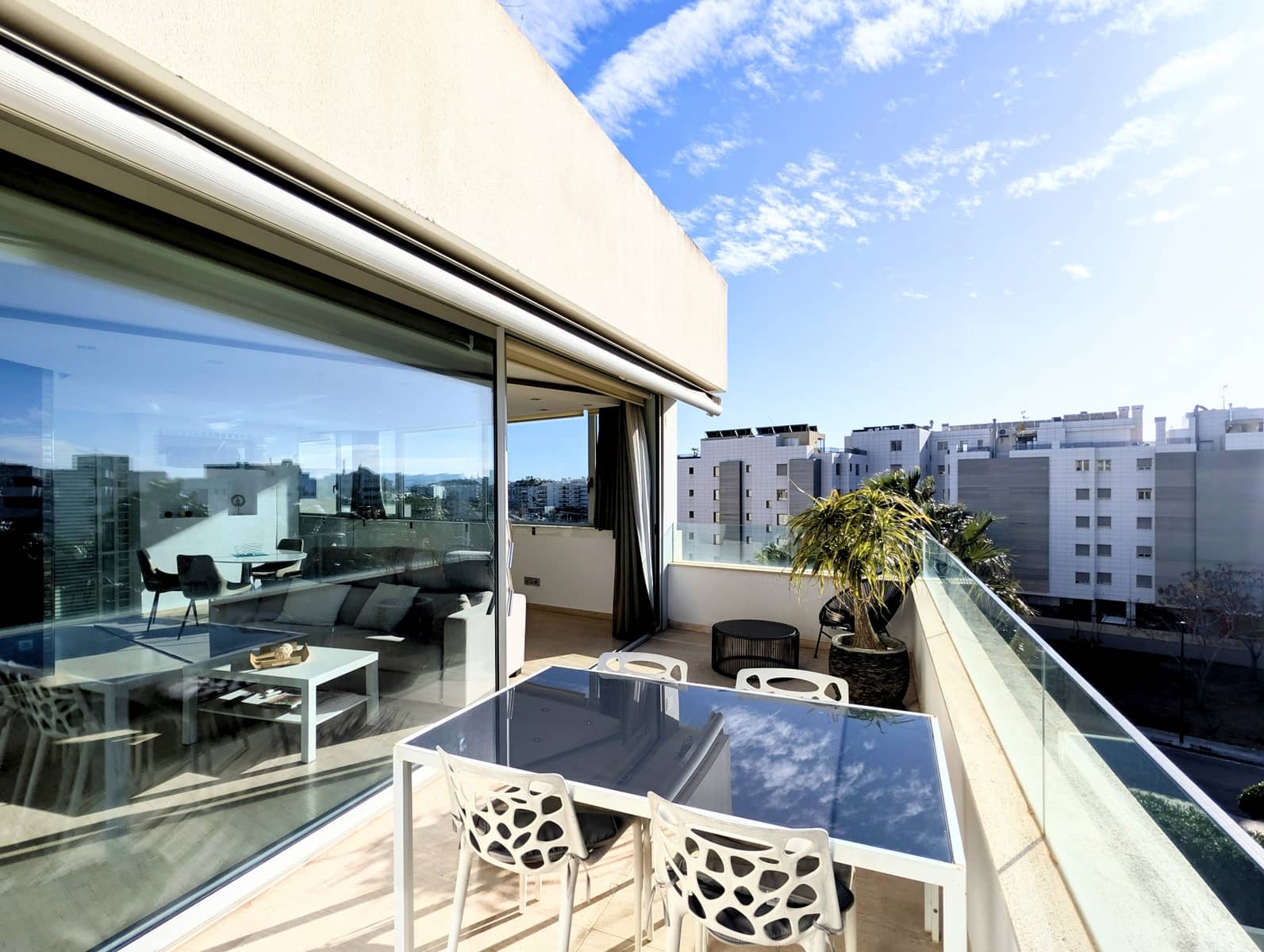 1 soveværelse Lejlighed til salg i Ibiza by med swimmingpool garage - € 725.000 (Ref: 9491197)