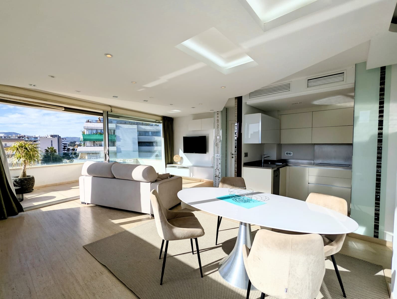 1 soveværelse Lejlighed til salg i Ibiza by med swimmingpool garage - € 725.000 (Ref: 9491197)