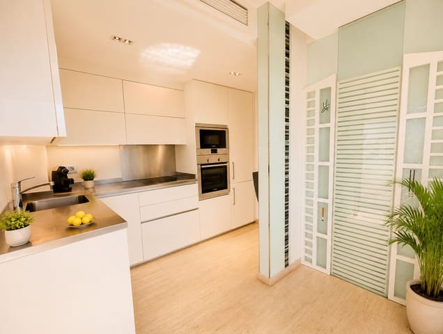 1 sypialnia Apartament na sprzedaż w Miasto Ibiza / Eivissa z basenem garażem - 695 000 € (Ref: 9491197)