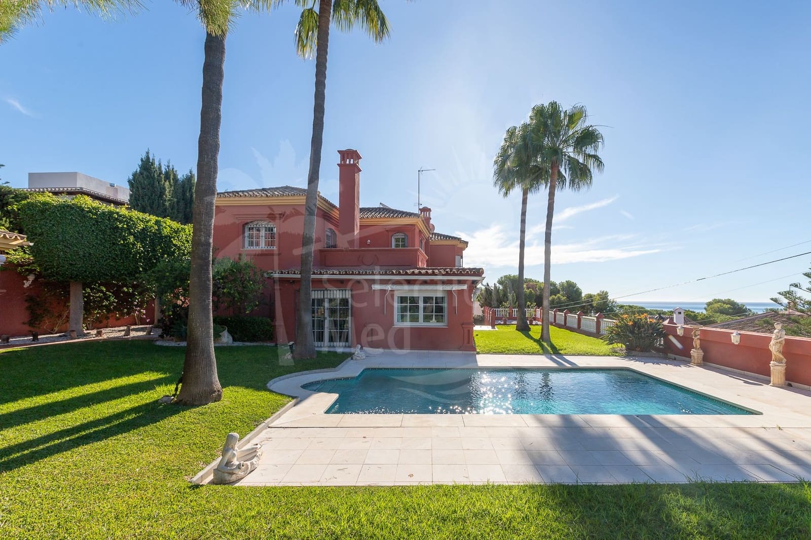 6 sypialnia Willa na sprzedaż w Estepona z basenem garażem - 3 800 000 € (Ref: 9497028)