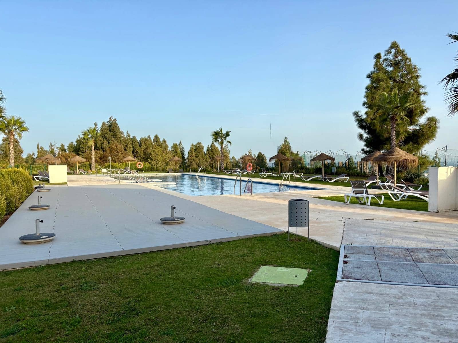 Apartamento de 3 habitaciones en El Chaparral en venta con piscina garaje - 585.000 € (Ref: 9502156)