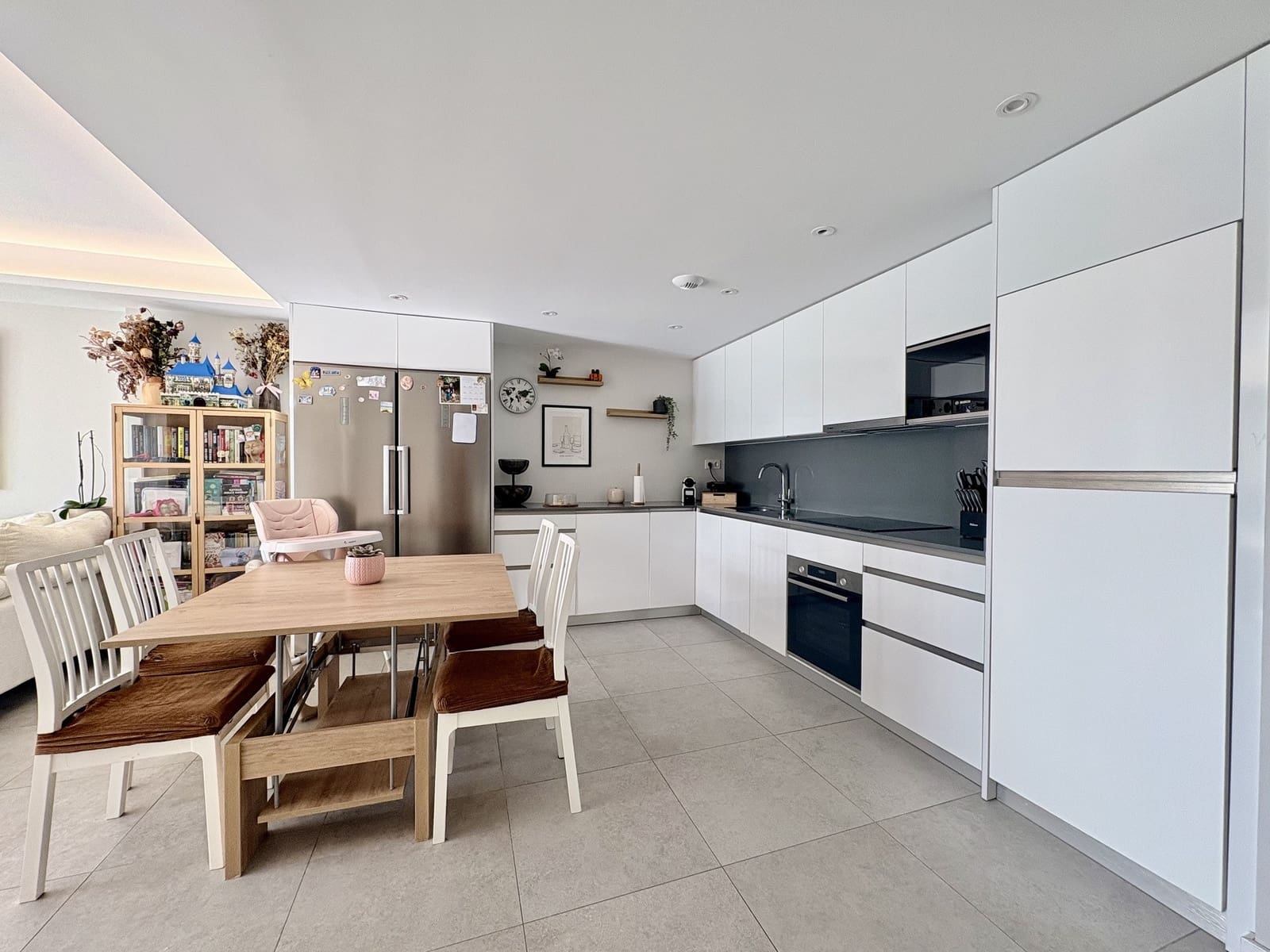 Apartamento de 3 habitaciones en El Chaparral en venta con piscina garaje - 585.000 € (Ref: 9502156)