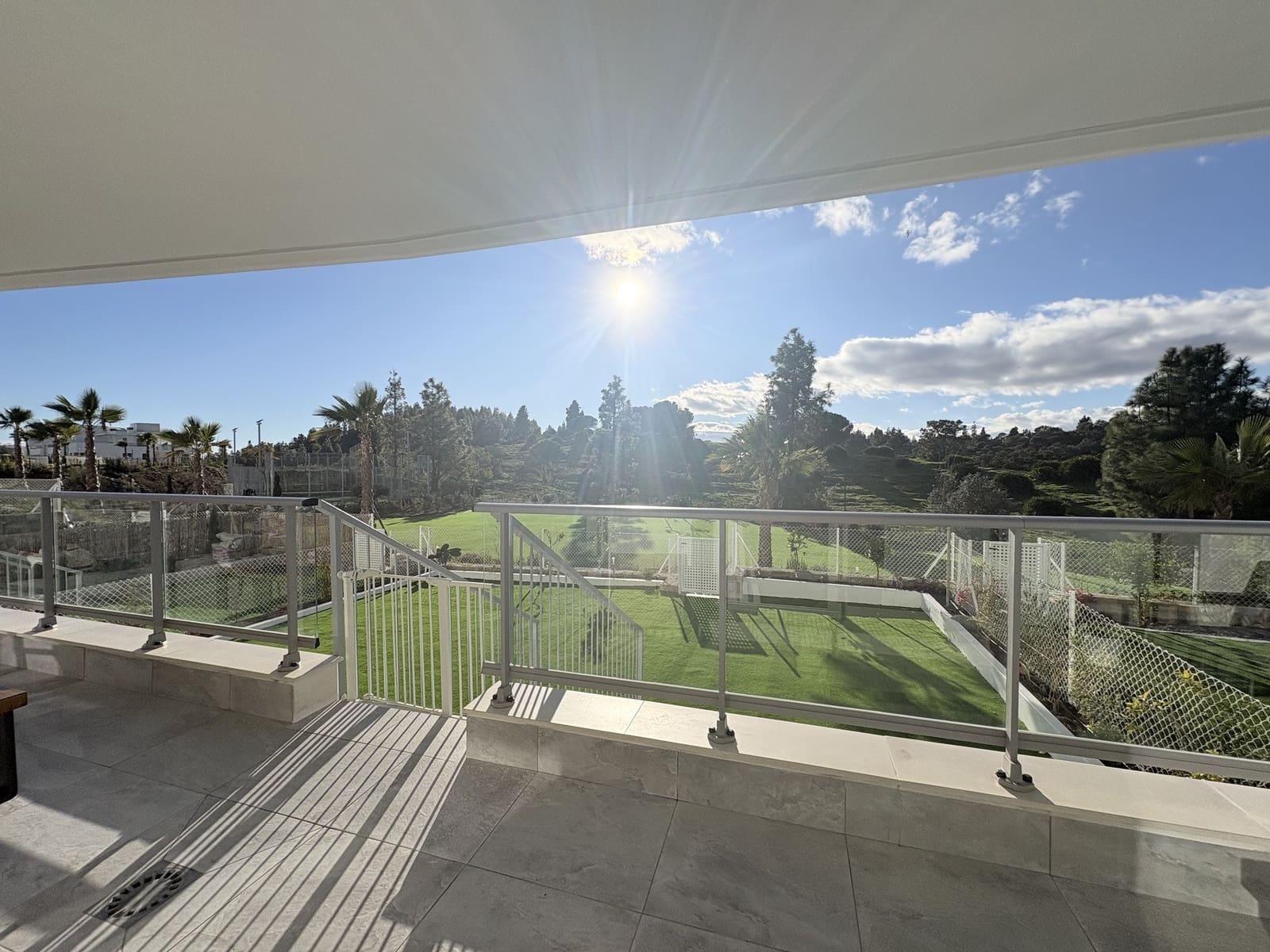 Apartamento de 3 habitaciones en El Chaparral en venta con piscina garaje - 585.000 € (Ref: 9502156)