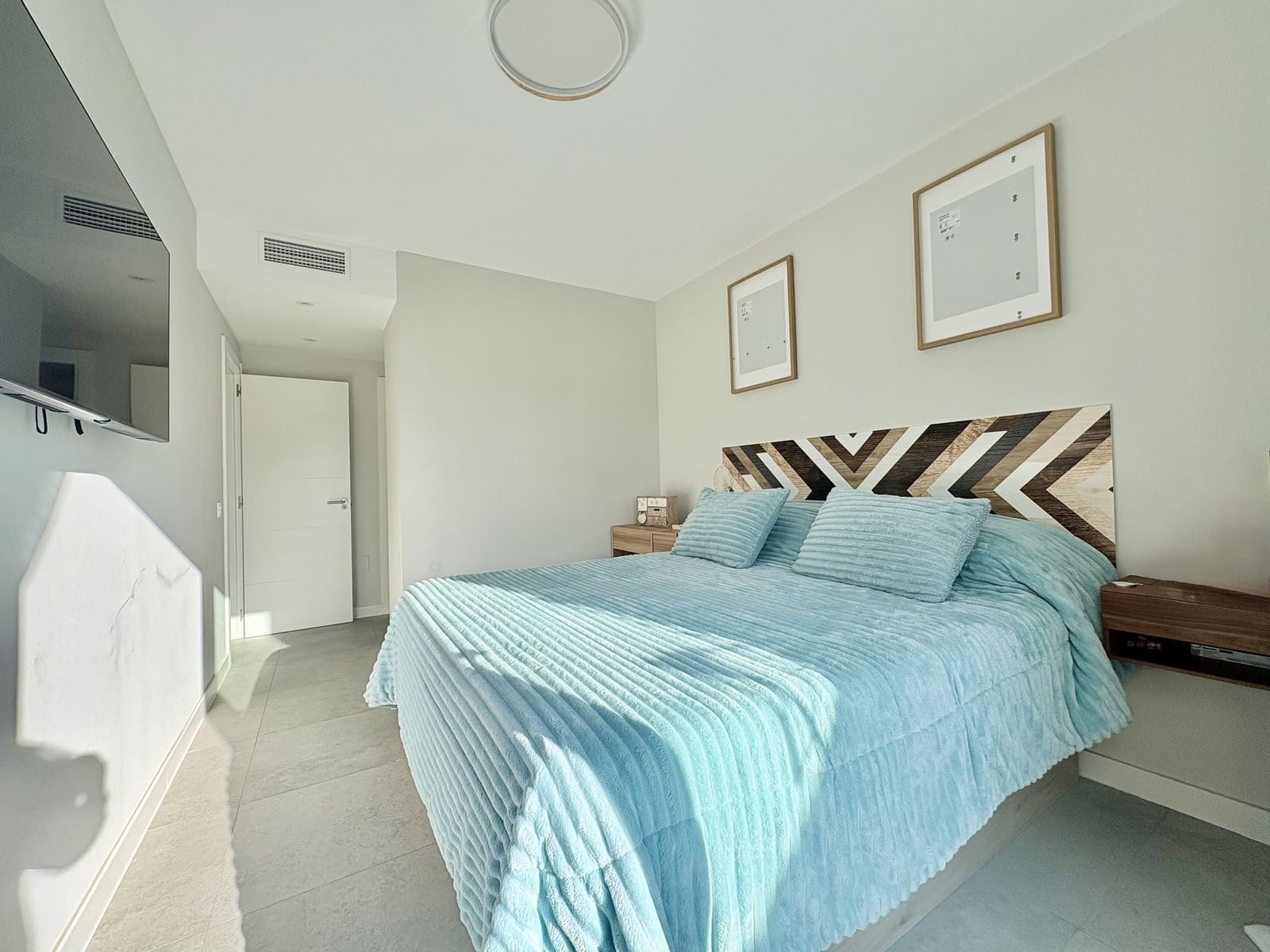 Apartamento de 3 habitaciones en El Chaparral en venta con piscina garaje - 585.000 € (Ref: 9502156)