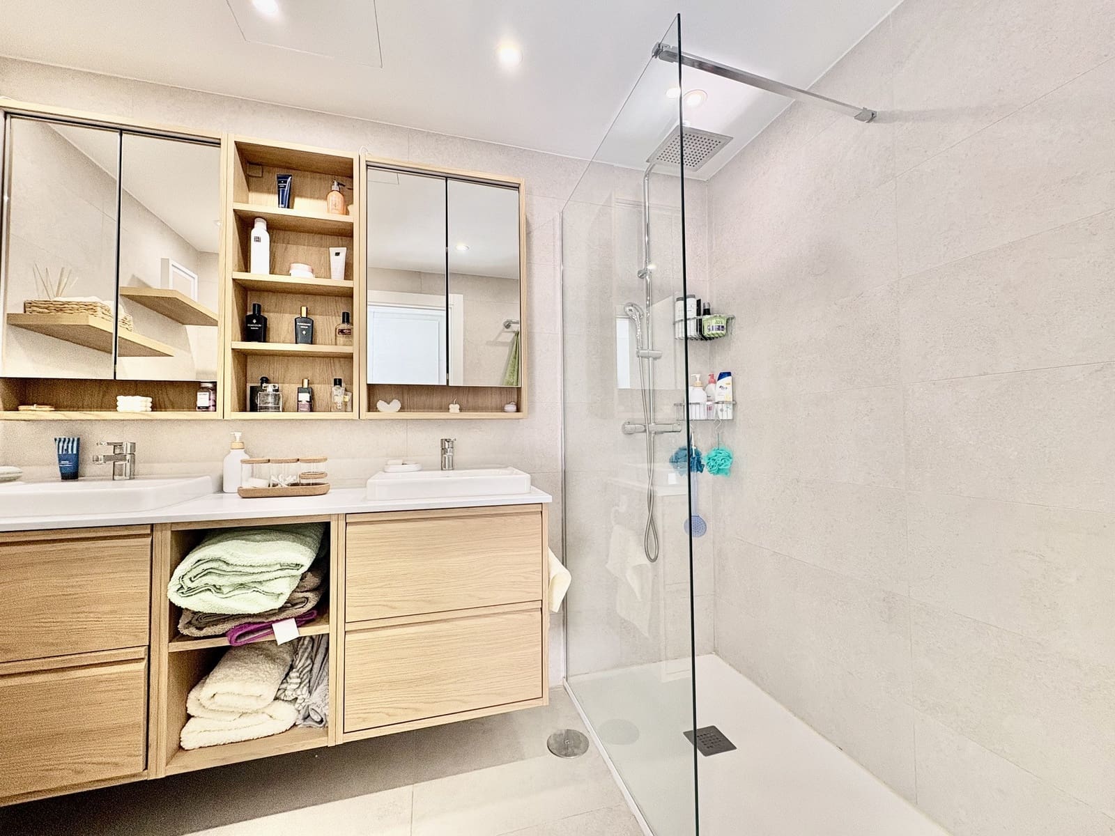 Apartamento de 3 habitaciones en El Chaparral en venta con piscina garaje - 585.000 € (Ref: 9502156)