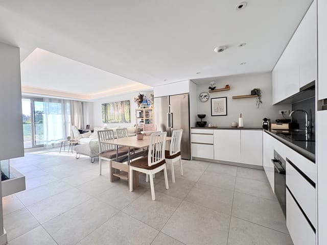 Apartamento de 3 habitaciones en El Chaparral, Mijas en venta con piscina garaje - 585.000 € (Ref: 9502156)