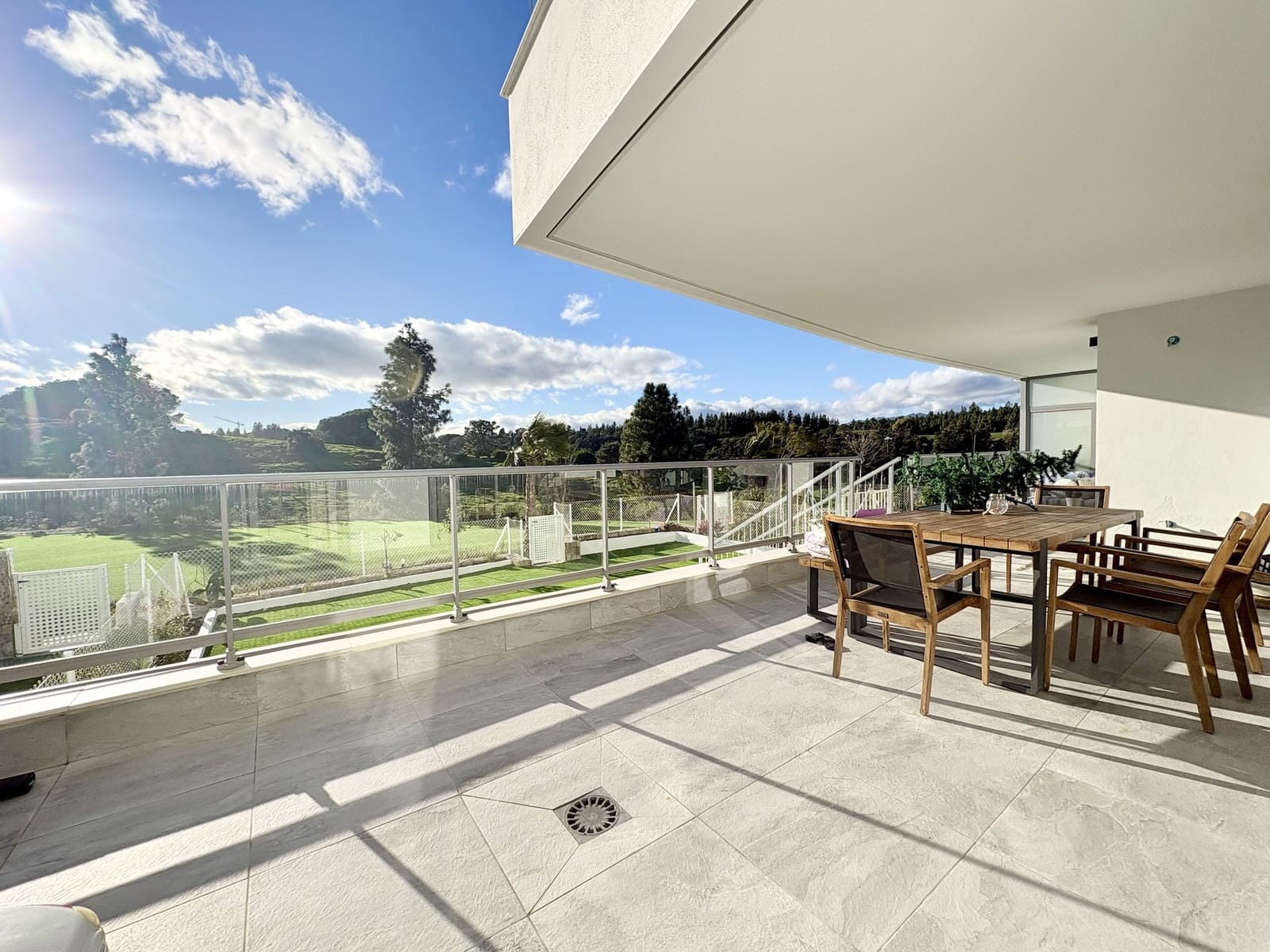 Apartamento de 3 habitaciones en El Chaparral en venta con piscina garaje - 585.000 € (Ref: 9502156)