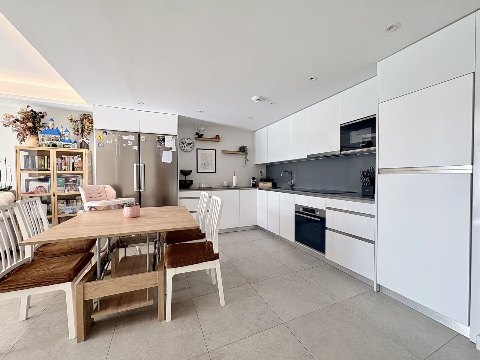 Apartamento de 3 habitaciones en El Chaparral en venta con piscina garaje - 585.000 € (Ref: 9502156)