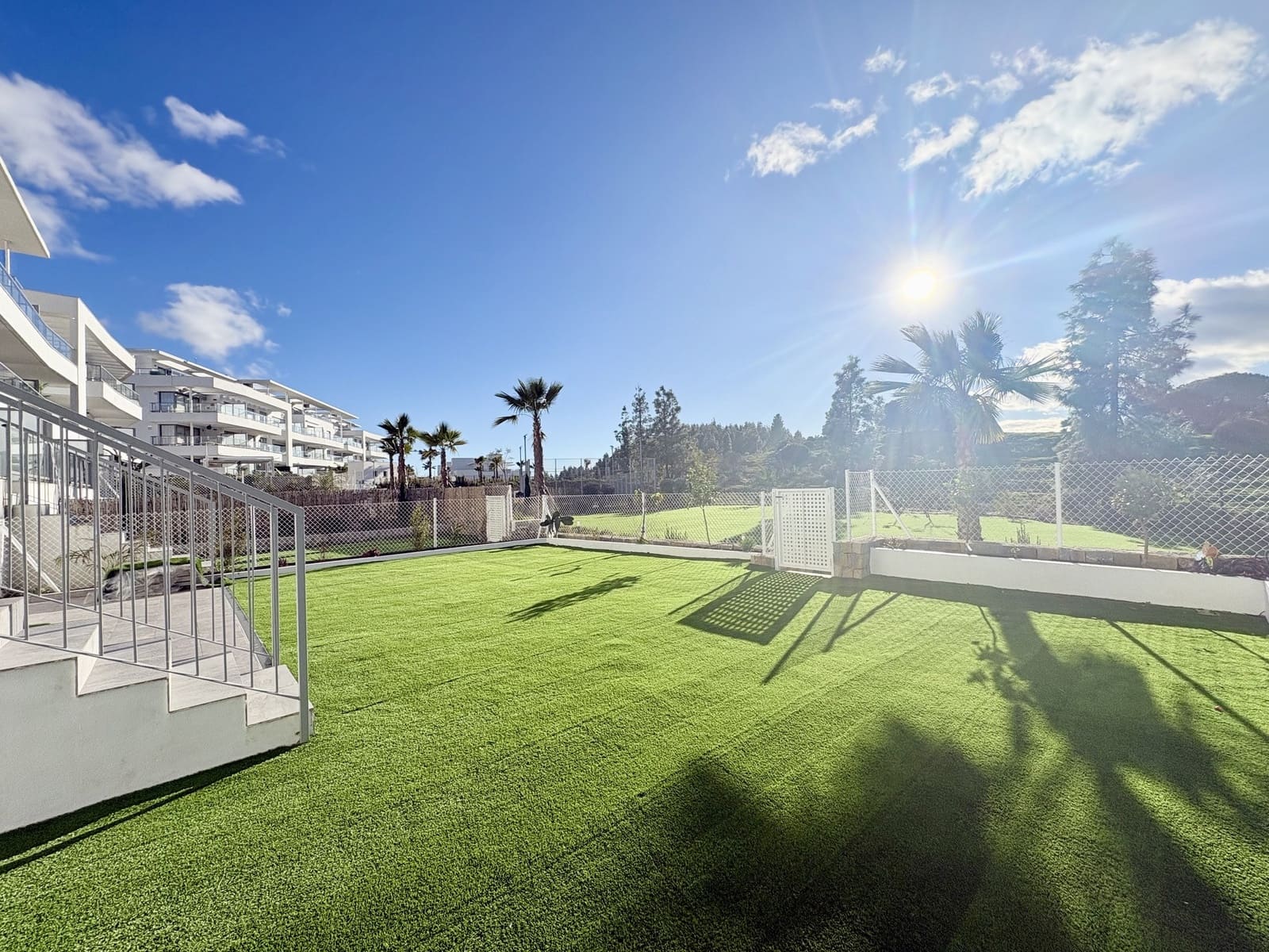 Apartamento de 3 habitaciones en El Chaparral en venta con piscina garaje - 585.000 € (Ref: 9502156)