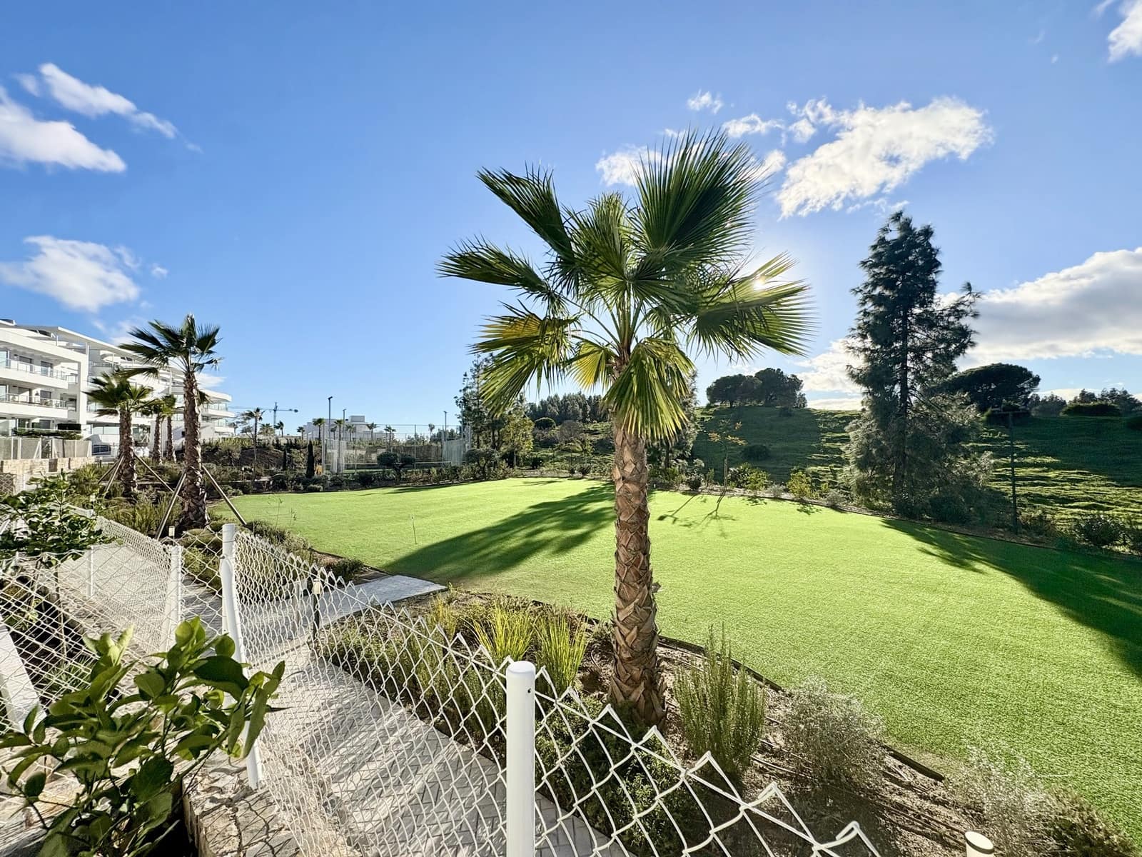 Apartamento de 3 habitaciones en El Chaparral en venta con piscina garaje - 585.000 € (Ref: 9502156)