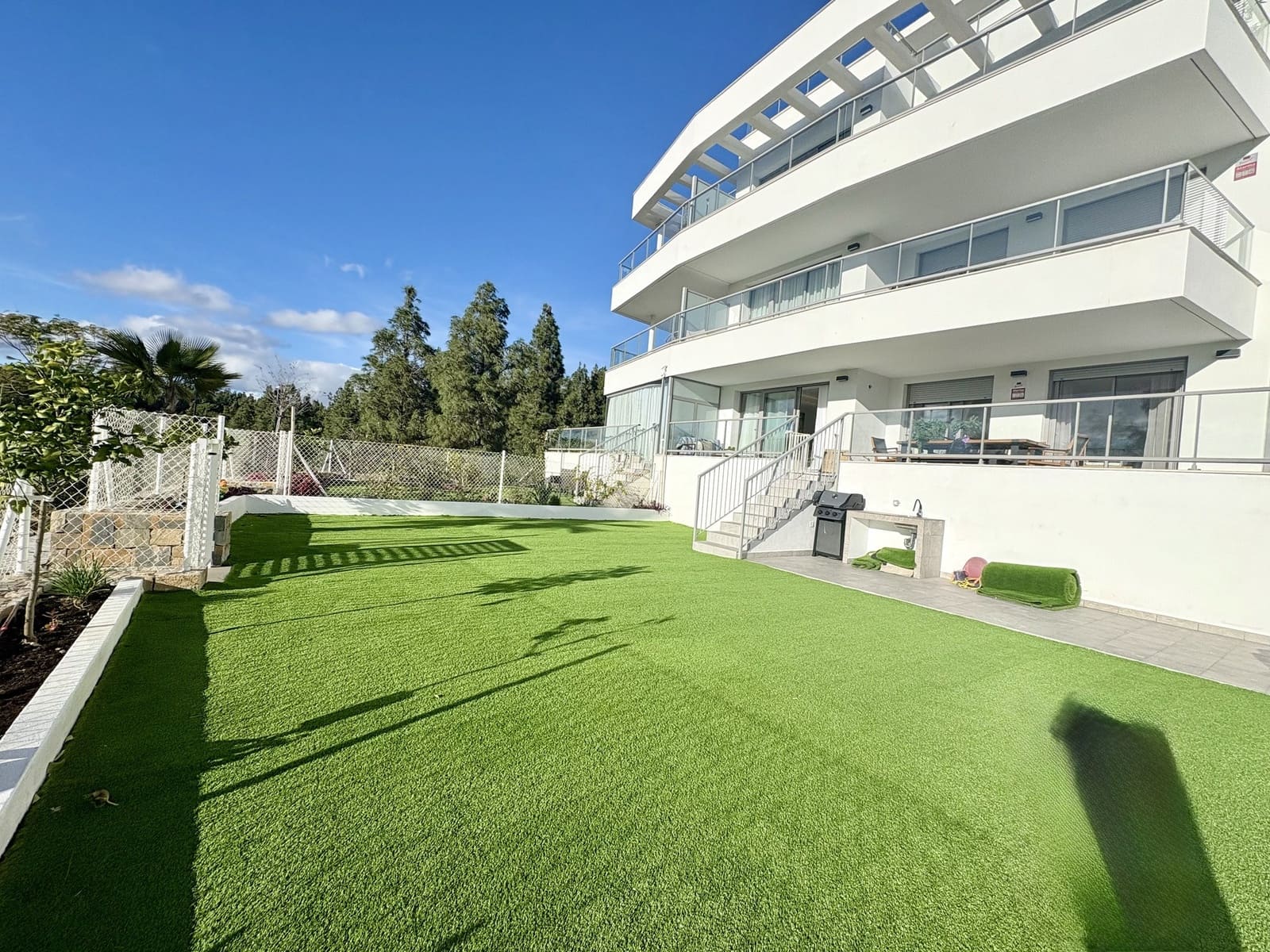 Apartamento de 3 habitaciones en El Chaparral en venta con piscina garaje - 585.000 € (Ref: 9502156)