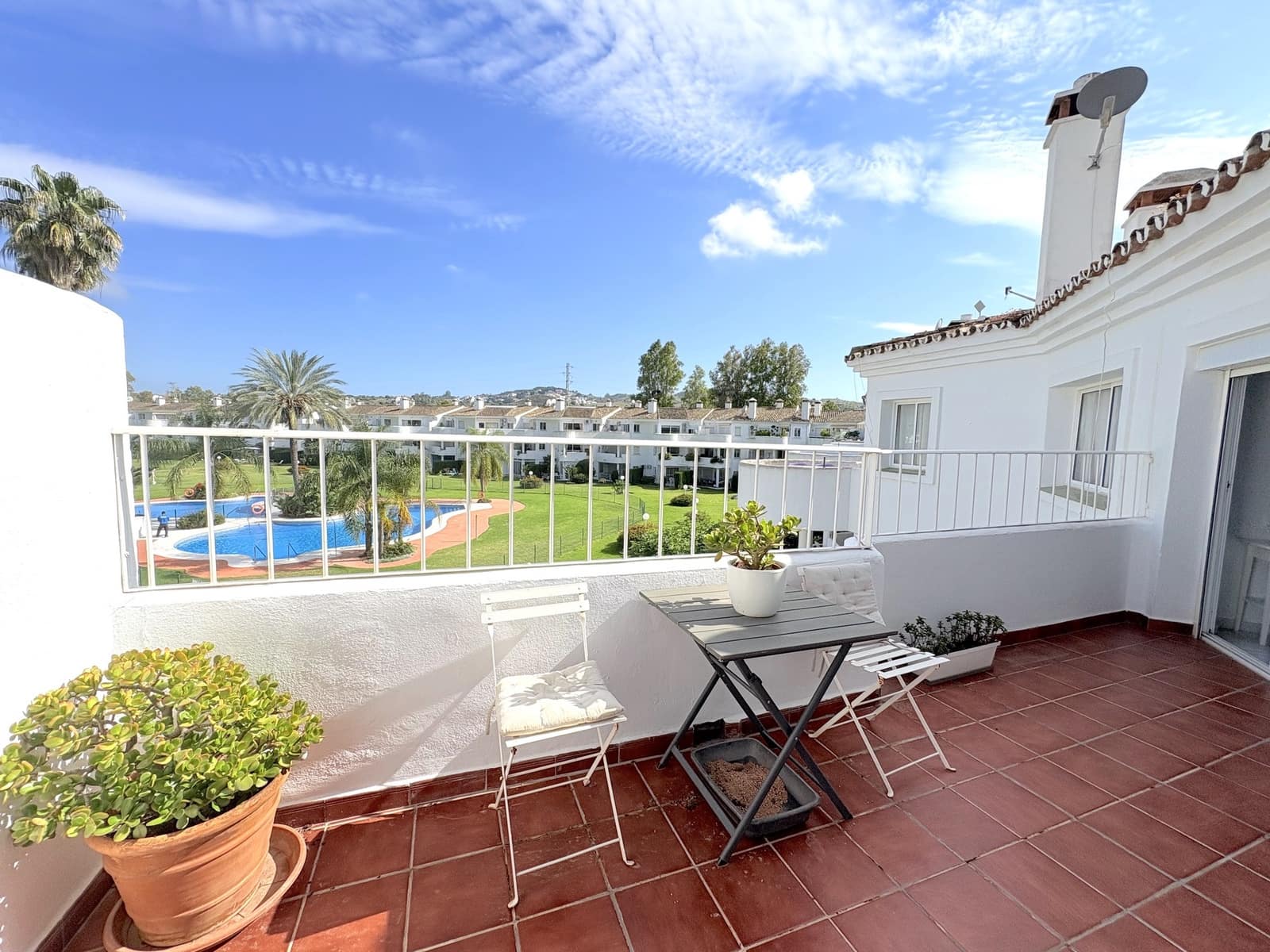 3 sovrum Takvåning till salu i Mijas Costa med pool - 420 000 € (Ref: 9508734)