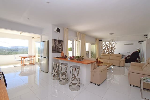 3 sovrum Villa till salu i Cala Llonga, Santa Eulalia / Santa Eularia med pool garage - 2 190 000 € (Ref: 9508735)