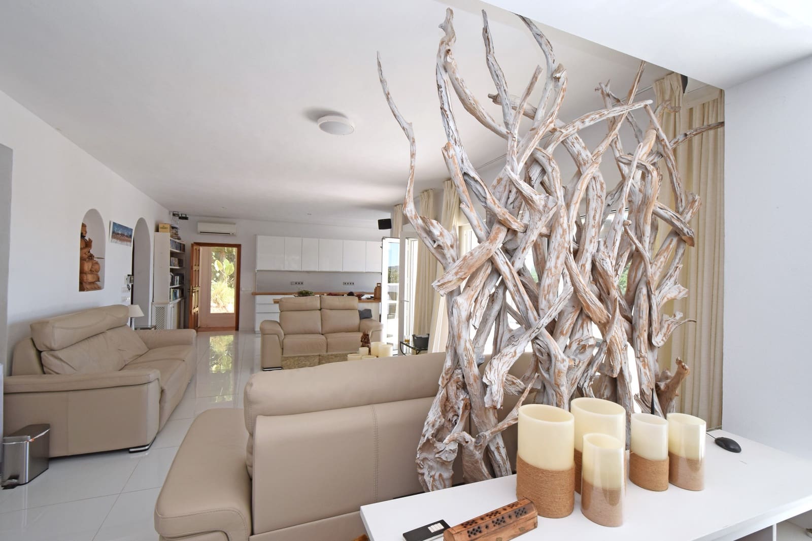 4 soveværelse Villa til salg i Cala Llonga med swimmingpool garage - € 2.490.000 (Ref: 9508735)