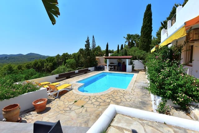 4 soveværelse Villa til salg i Cala Llonga, Santa Eulalia / Santa Eularia med swimmingpool garage - € 2.490.000 (Ref: 9508735)