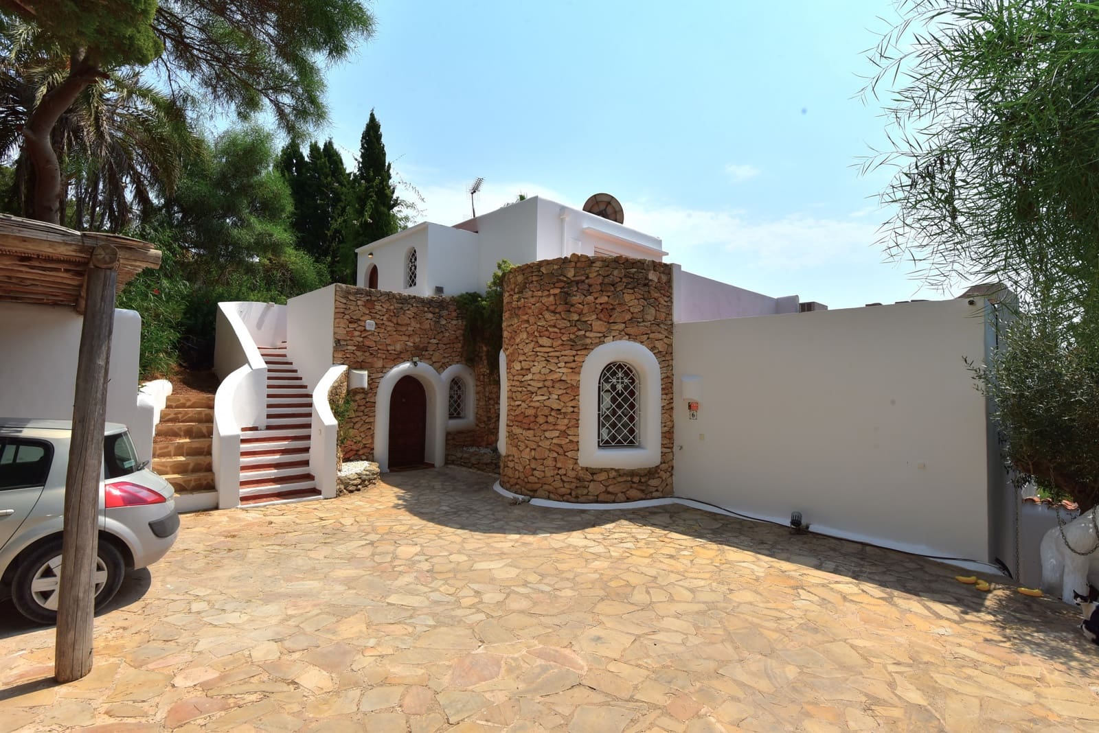 4 soveværelse Villa til salg i Cala Llonga med swimmingpool garage - € 2.490.000 (Ref: 9508735)