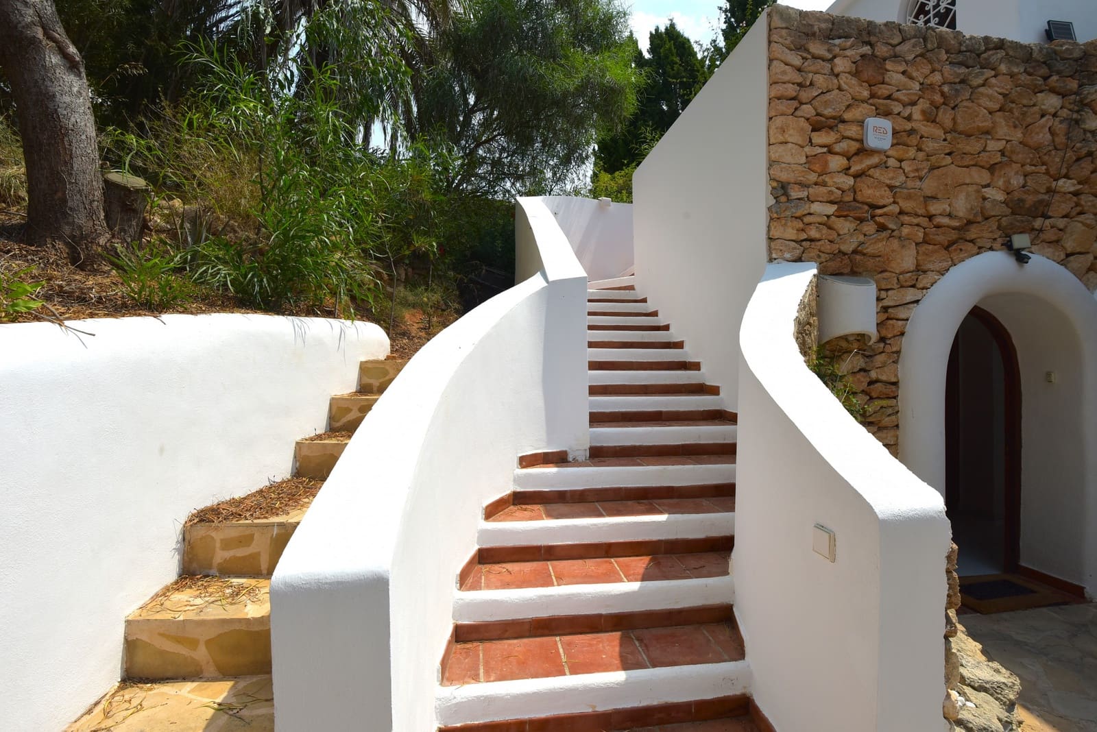 4 soveværelse Villa til salg i Cala Llonga med swimmingpool garage - € 2.490.000 (Ref: 9508735)