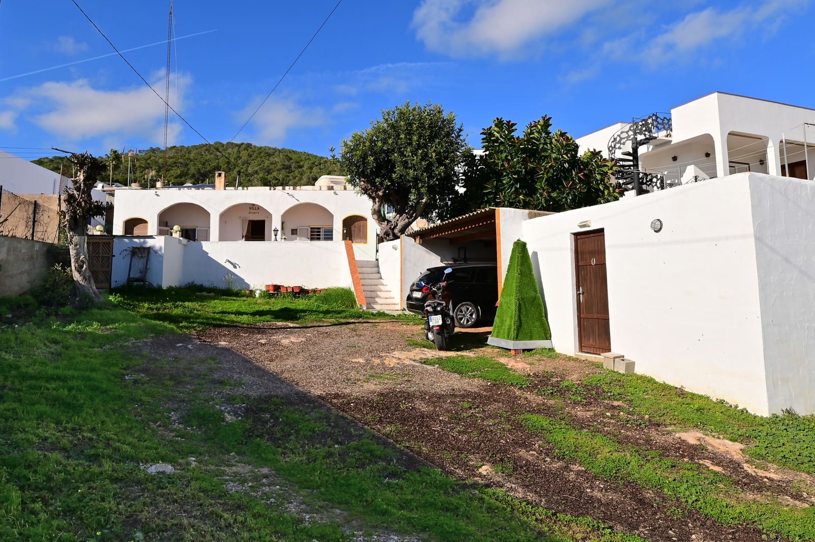 2 bedroom Villa for sale in Santa Eulalia / Santa Eularia with pool garage - € 685,000 (Ref: 9513344)