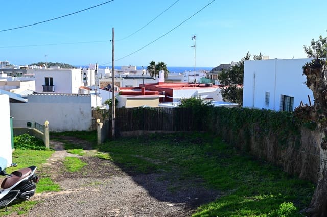 2 soveværelse Villa til salg i Santa Eulalia / Santa Eularia med swimmingpool garage - € 685.000 (Ref: 9513344)